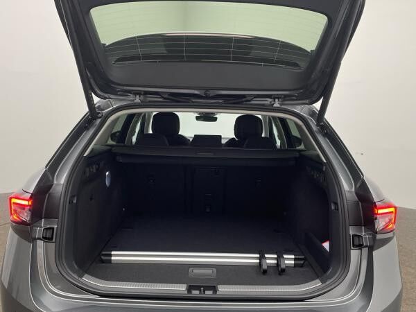 Skoda Superb Combi Selection 2.0 TDI 150PS DSG *SOFORT VERFÜGBAR*