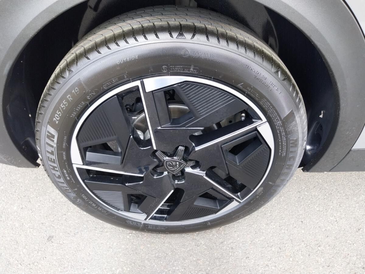 Peugeot 408 408 GT HYBRID 145 e-DSC6 Peugeot 408 408 GT HYBRID 145 e-DSC6