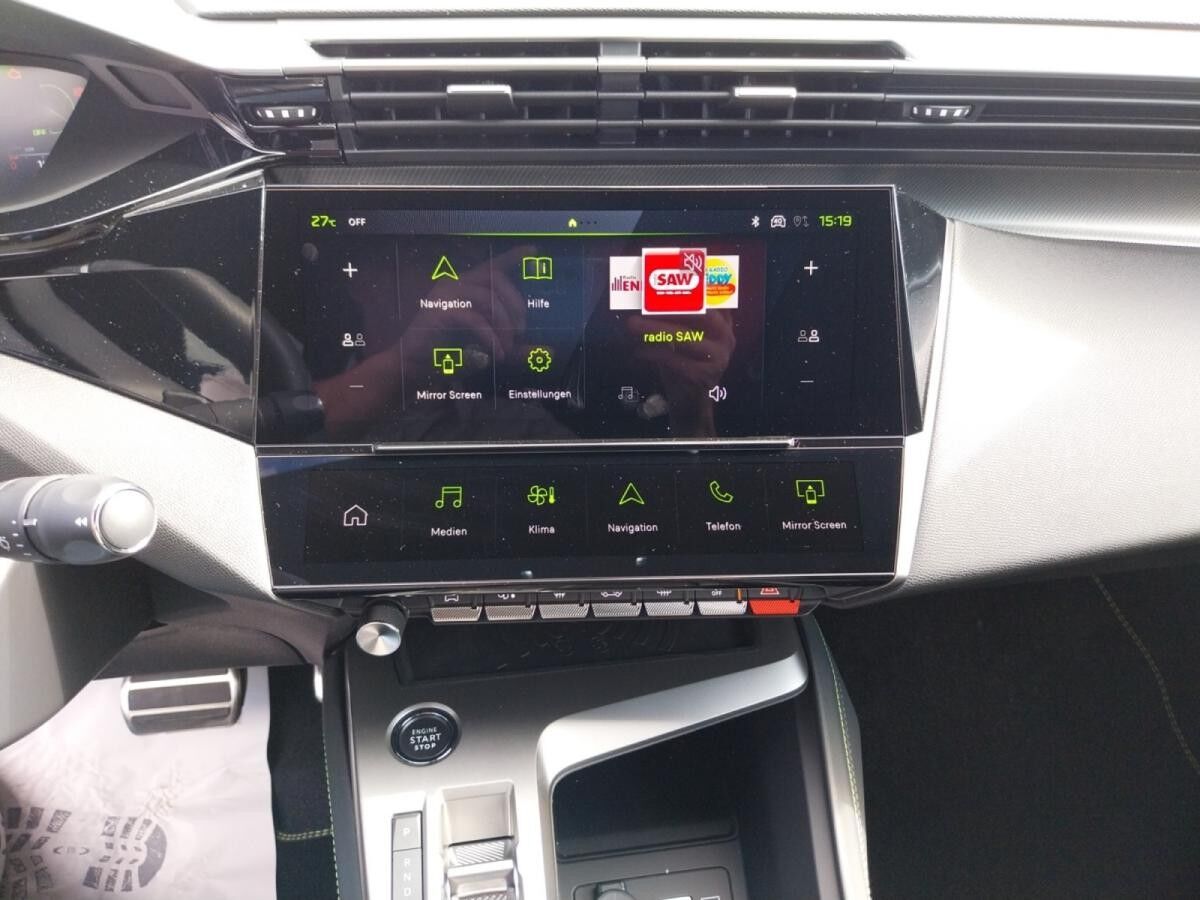 Peugeot 408 408 GT HYBRID 145 e-DSC6 Peugeot 408 408 GT HYBRID 145 e-DSC6