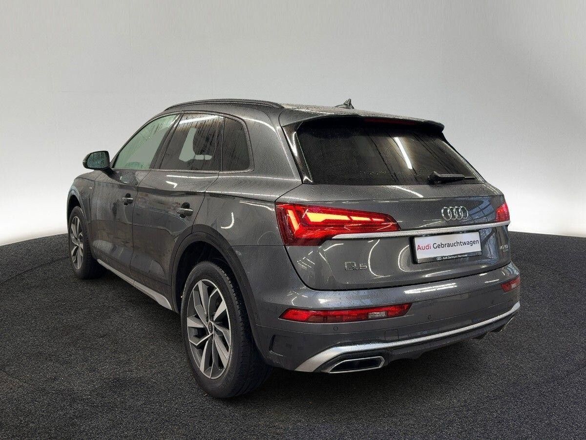 Audi Q5 40 TDI S line quattro Matrix AHK Navi Parklenkassist