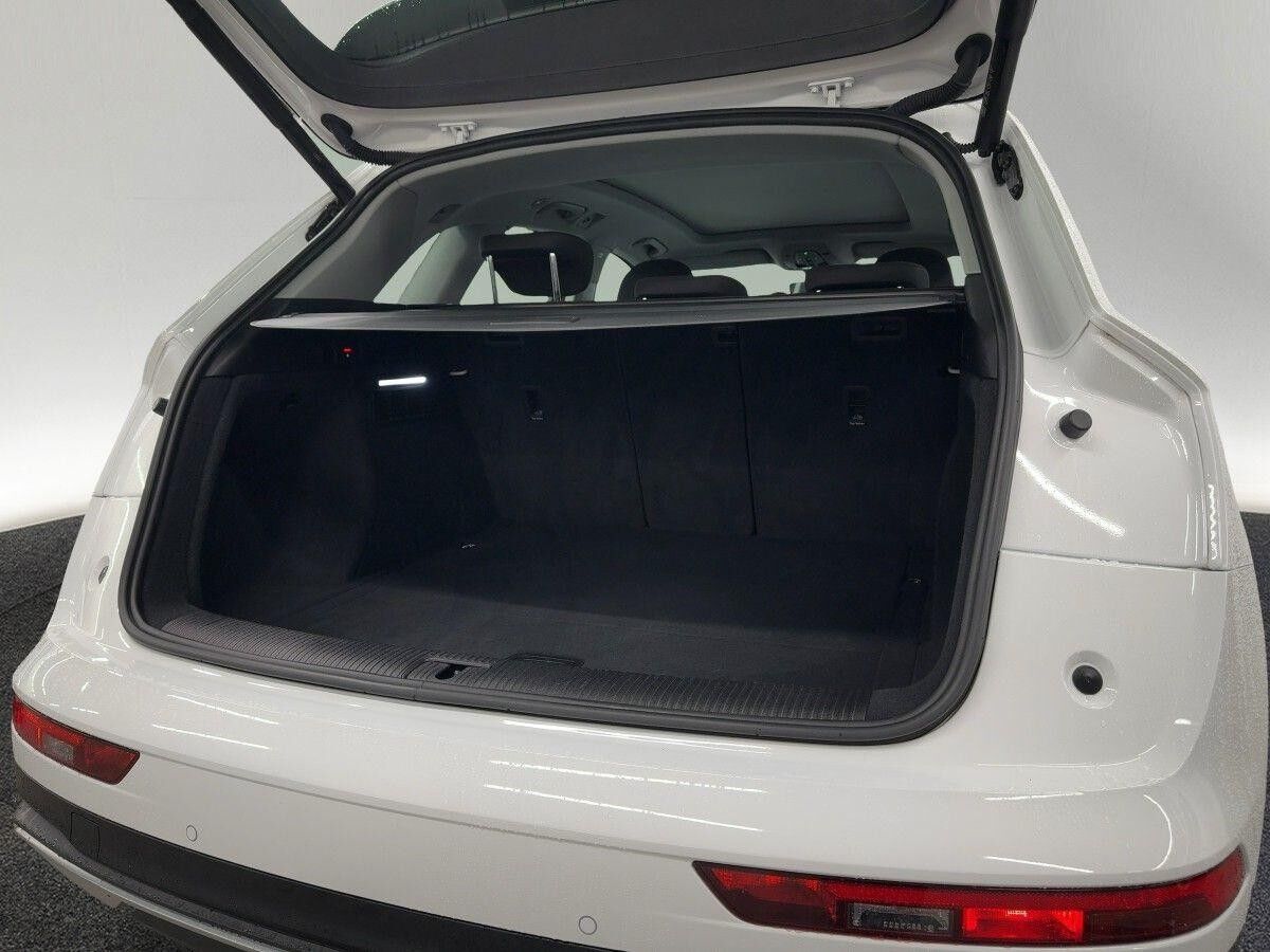 Audi Q5 40 TDI quattro Pano Matrix Kamera AHK Navi