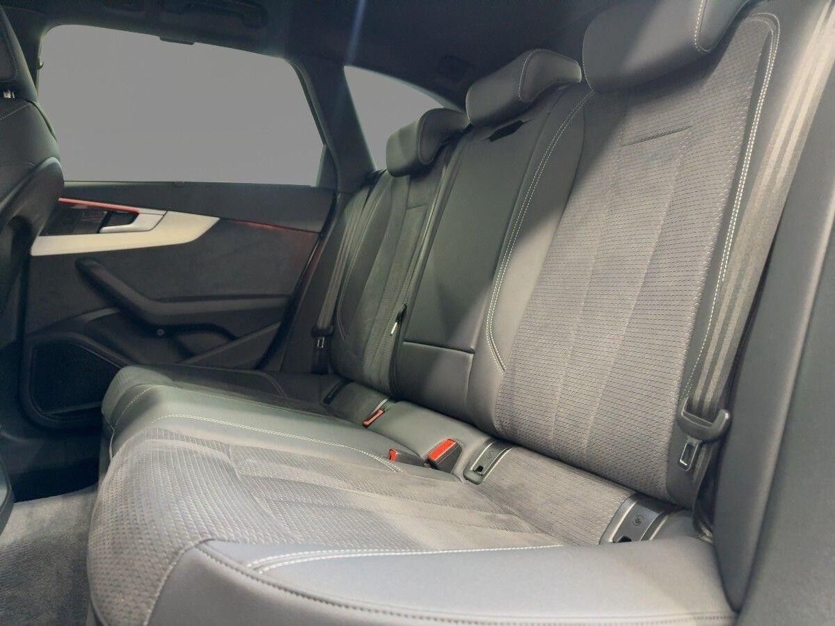 Audi A4 Avant S line 40 TFSI Pano Matrix Kamera B&0 AHK