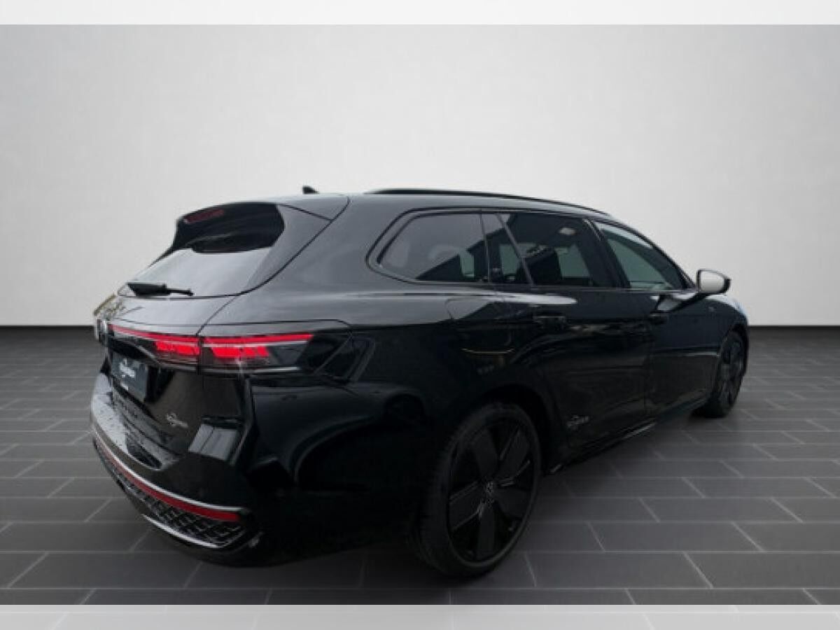 Volkswagen Passat R-Line 1,5 l eHybrid *0,5%-VERSTEUERUNG*SOFORT VERFÜGBAR* OPF 130 kW (177 PS) / 85 kW (115 PS) 6-Gan Volkswagen Passat R-Line 1,5 l eHybrid *0,5%-VERSTEUERUNG*SOFORT VERFÜGBAR* OPF 130 kW (177 PS) / 85 kW (115 PS) 6-Gan