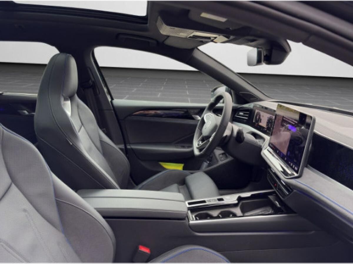 Volkswagen Passat R-Line 1,5 l eHybrid *0,5%-VERSTEUERUNG*SOFORT VERFÜGBAR* OPF 130 kW (177 PS) / 85 kW (115 PS) 6-Gan Volkswagen Passat R-Line 1,5 l eHybrid *0,5%-VERSTEUERUNG*SOFORT VERFÜGBAR* OPF 130 kW (177 PS) / 85 kW (115 PS) 6-Gan