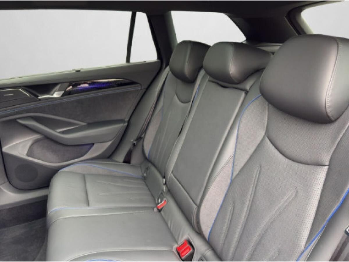 Volkswagen Passat R-Line 1,5 l eHybrid *0,5%-VERSTEUERUNG*SOFORT VERFÜGBAR* OPF 130 kW (177 PS) / 85 kW (115 PS) 6-Gan Volkswagen Passat R-Line 1,5 l eHybrid *0,5%-VERSTEUERUNG*SOFORT VERFÜGBAR* OPF 130 kW (177 PS) / 85 kW (115 PS) 6-Gan