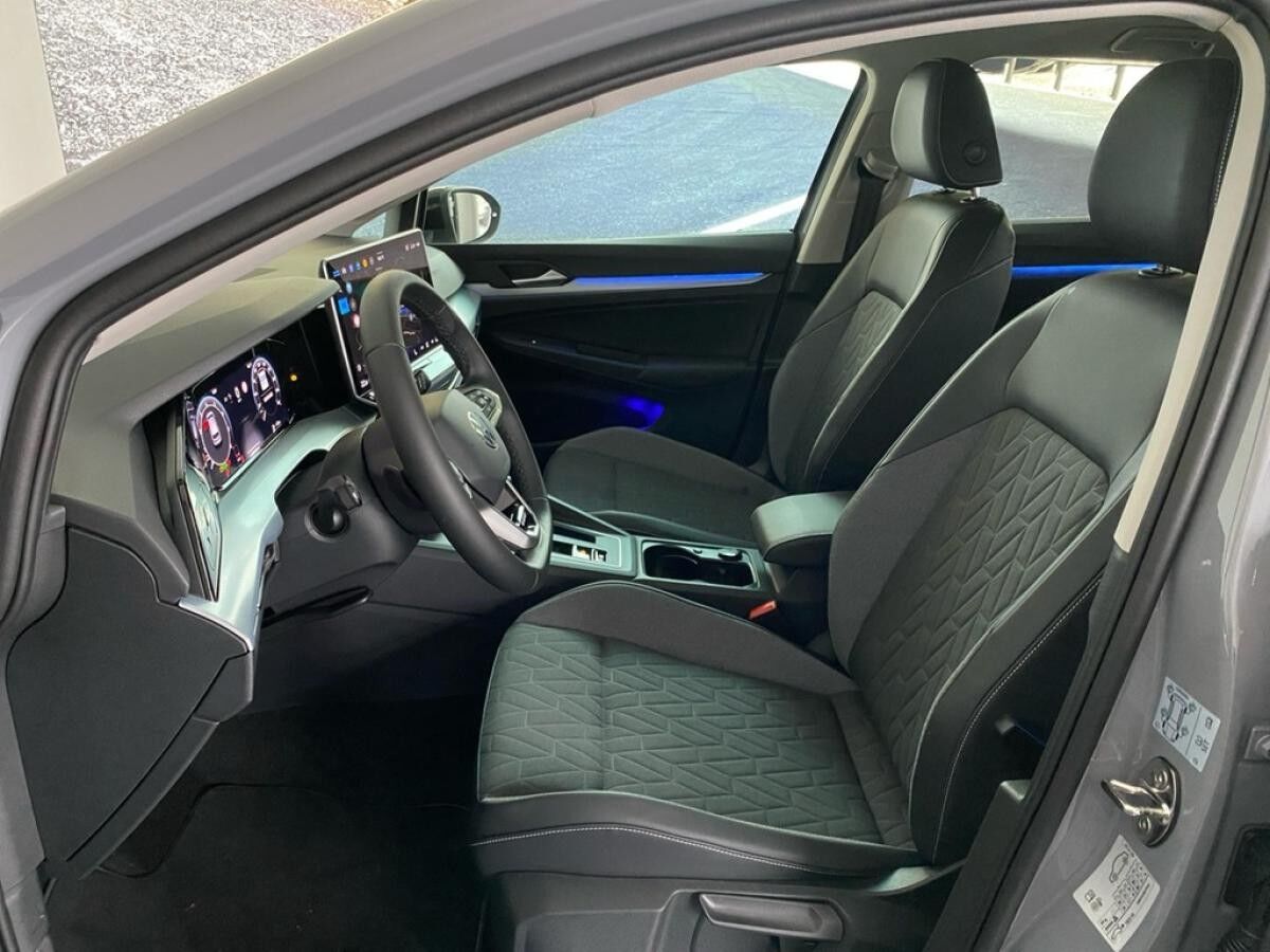 Volkswagen Golf 1.5 eTSI DSG Energy