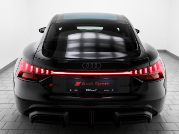 Audi RS e-tron GT performance HUD Aktivfahrw. Laser Keramik