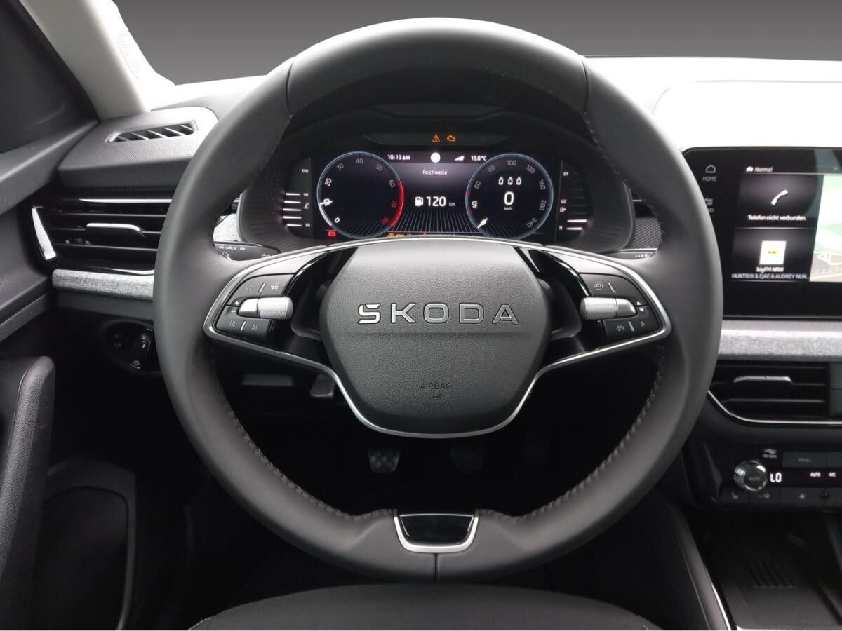 Skoda Kamiq Tour 1,0 TSI 5-Gang *SHZ*KLIMA*LED*