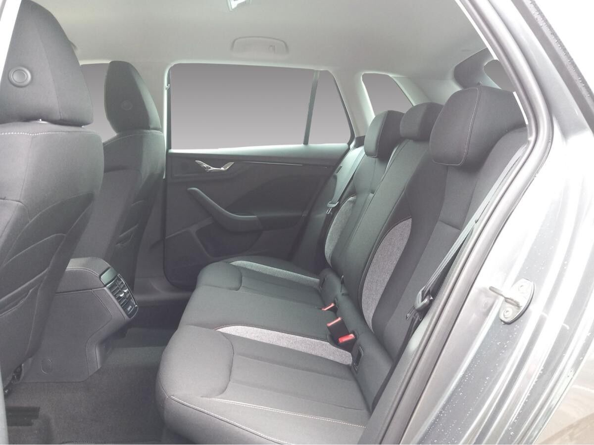 Skoda Kamiq Tour 1,0 TSI 5-Gang *SHZ*KLIMA*LED*