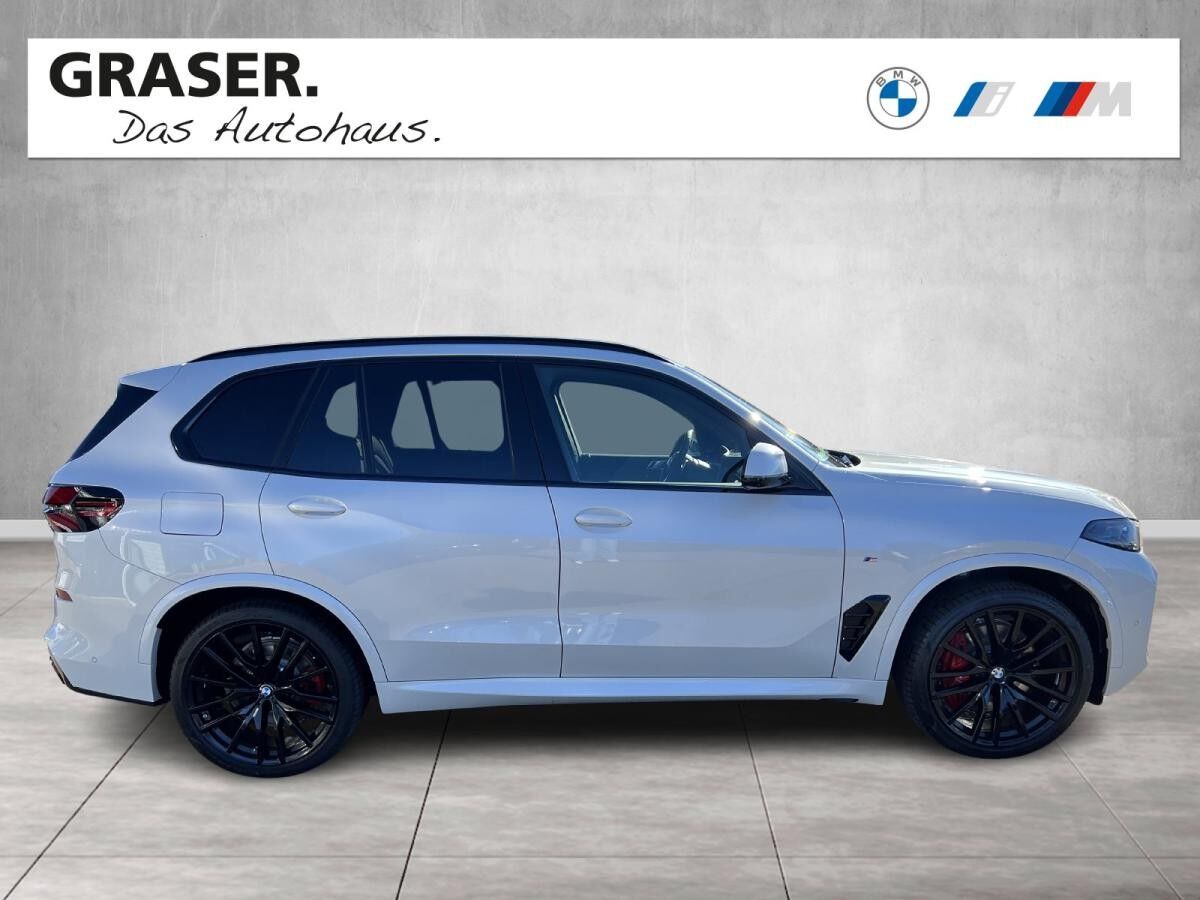 BMW X5 xDrive50e M Sport Vorteil zur Neuwagen-UPE 23.450EUR