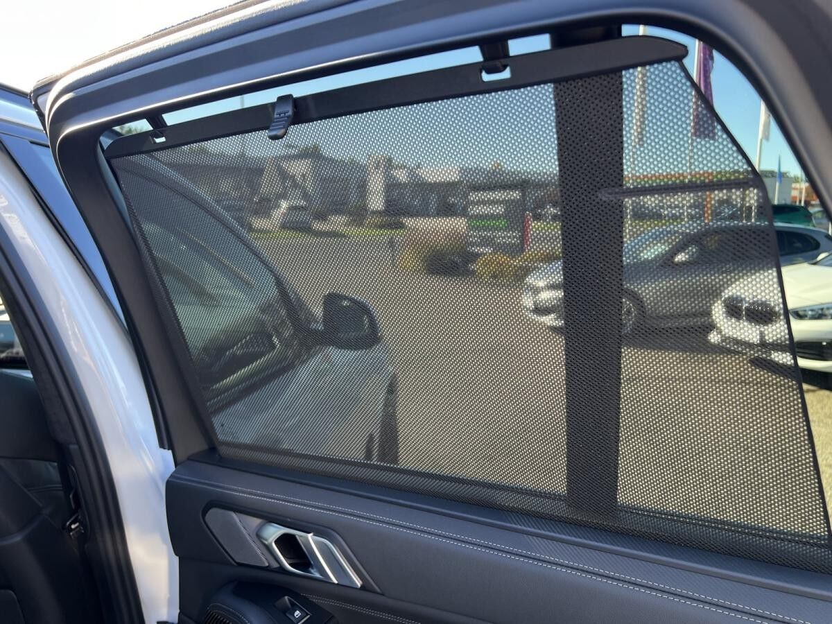 BMW X5 xDrive50e M Sport Vorteil zur Neuwagen-UPE 23.450EUR