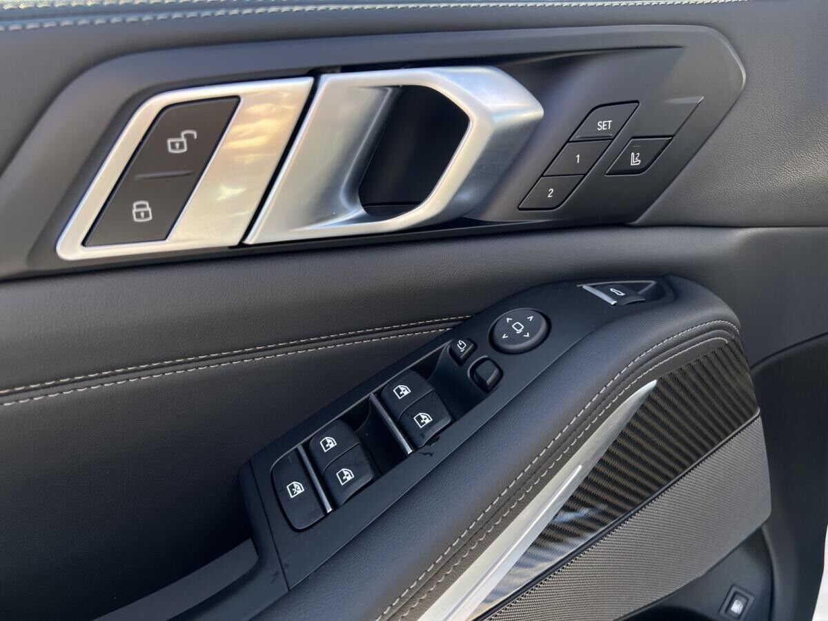 BMW X5 xDrive50e M Sport Vorteil zur Neuwagen-UPE 23.450EUR