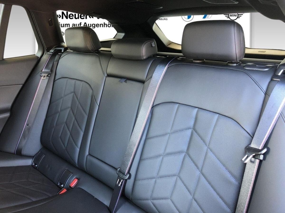 BMW 540 d xDrive Touring AKTION M-PRO STHZ AHK BMW 540 d xDrive Touring AKTION M-PRO STHZ AHK