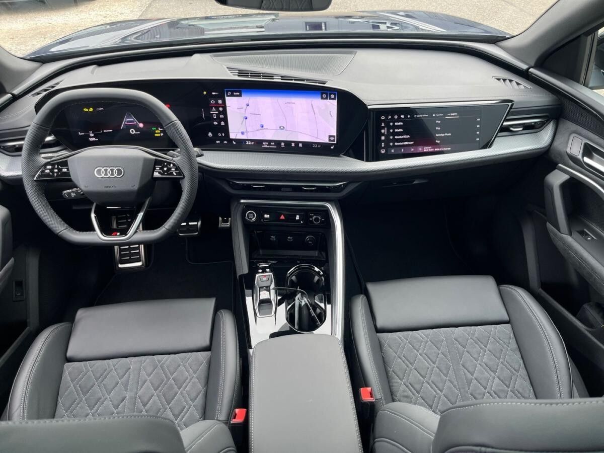 Audi Q5 SUV TDI quattro S tronic Audi Q5 SUV TDI quattro S tronic