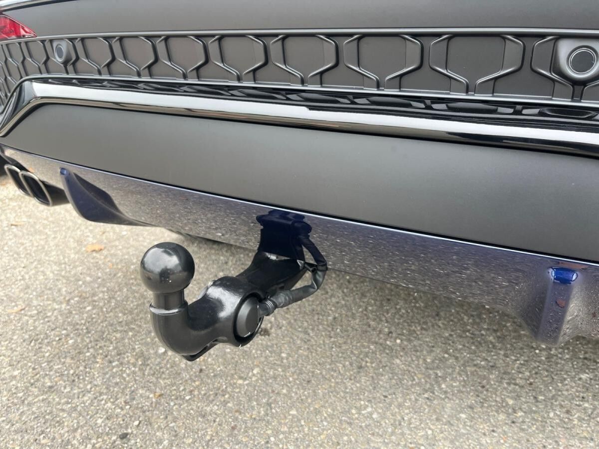 Audi Q5 SUV TDI quattro S tronic Audi Q5 SUV TDI quattro S tronic