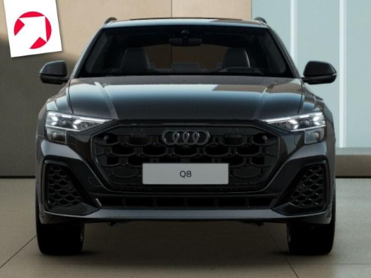 Audi Q8 SUV S line business TFSI e*0,5%*MATRIX*AHK Audi Q8 SUV S line business TFSI e*0,5%*MATRIX*AHK