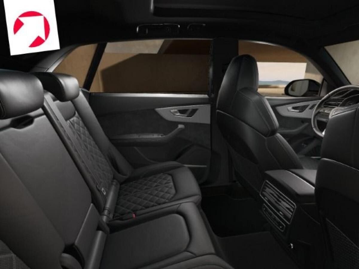 Audi Q8 SUV S line business TFSI e*0,5%*MATRIX*AHK Audi Q8 SUV S line business TFSI e*0,5%*MATRIX*AHK