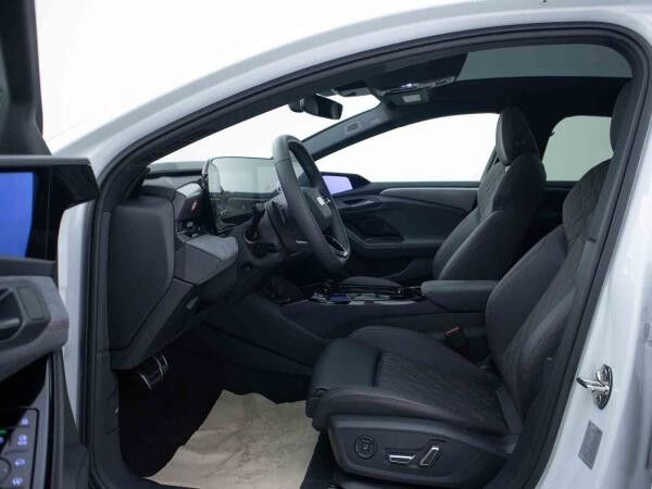Audi A6 e-tron Avant performance*S-LINE*PANO*AHK*B&O*