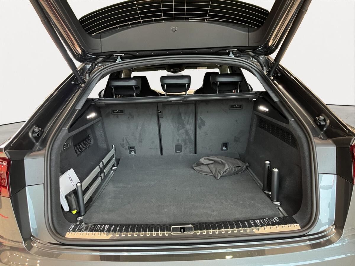 Audi SQ8 SUV TFSI 373 kW tiptronic(MT)