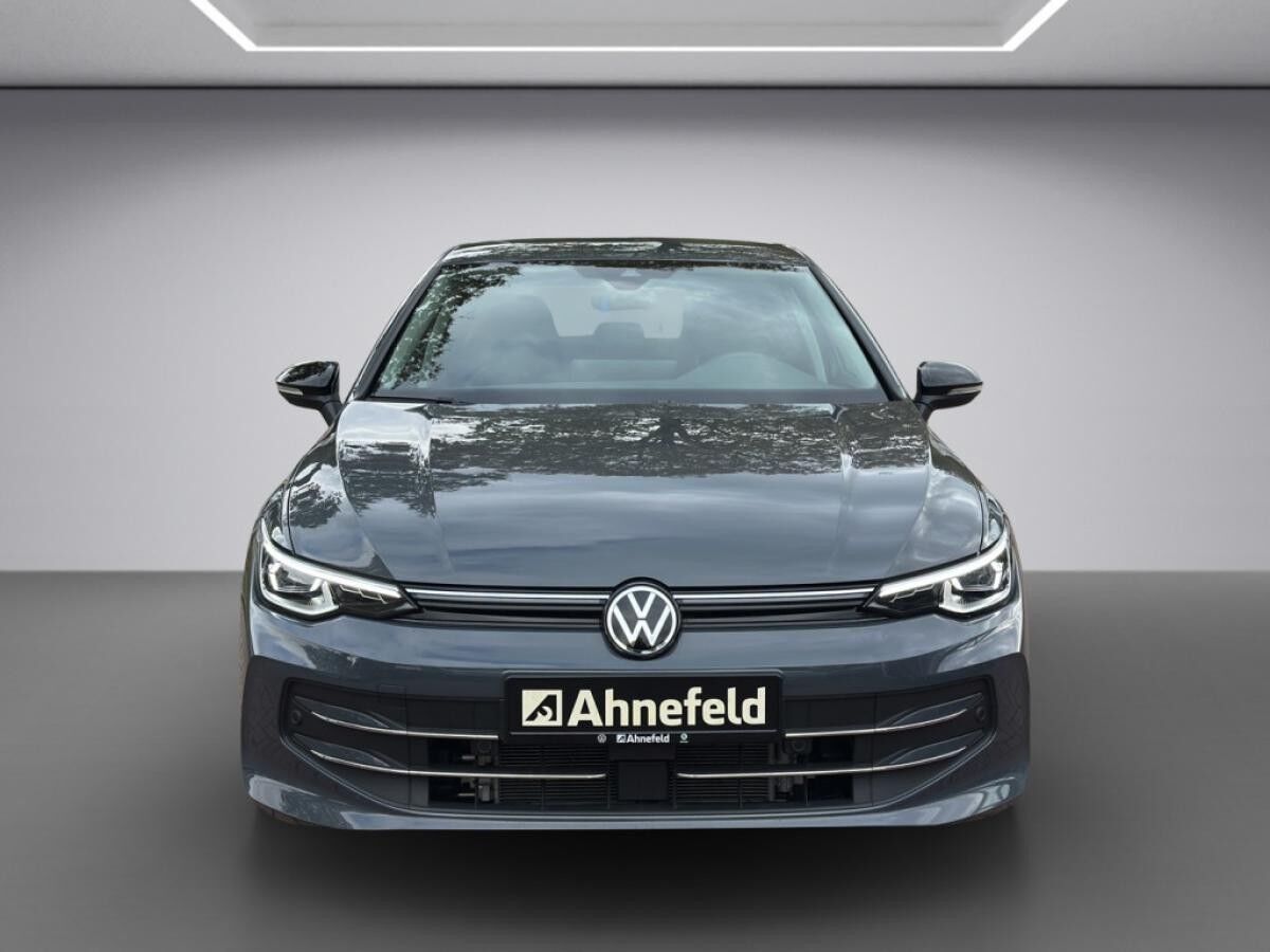 Volkswagen Golf VIII