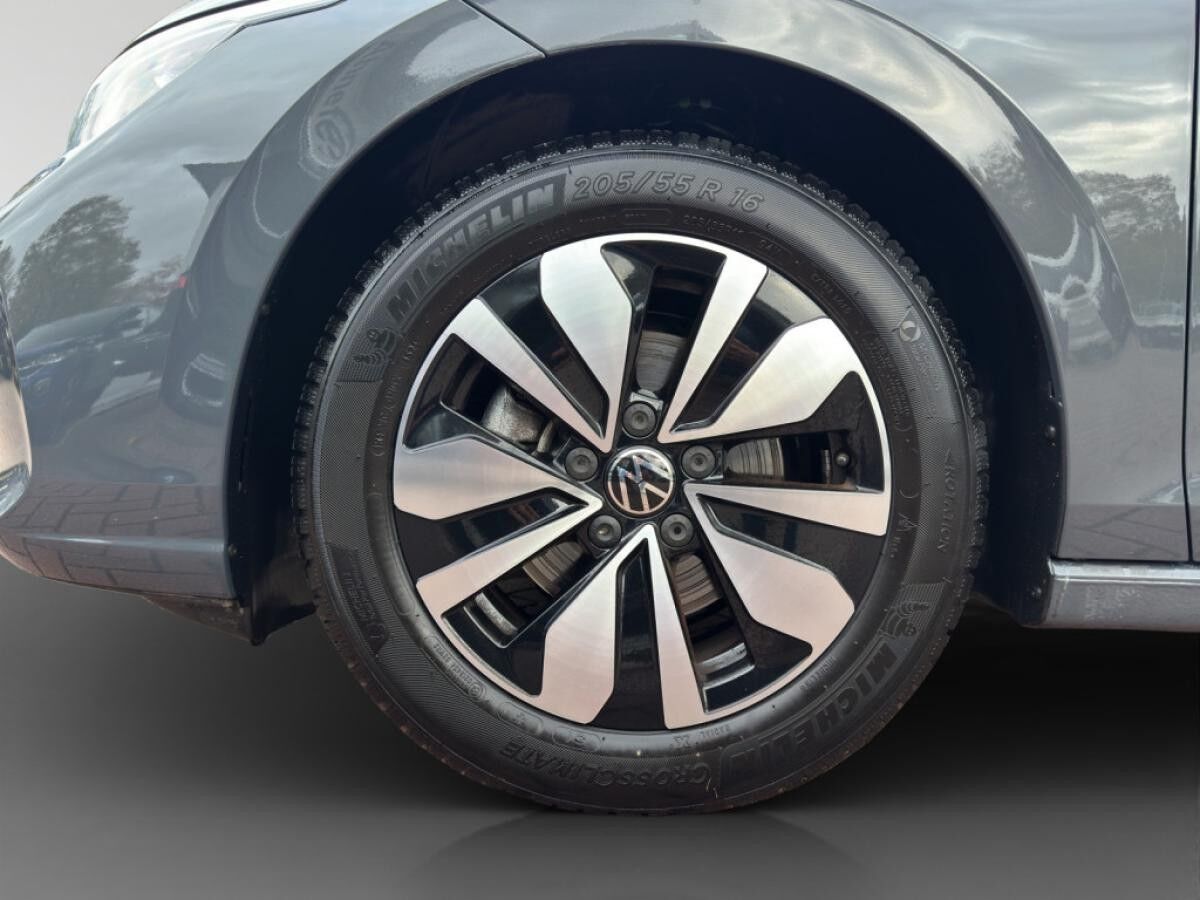 Volkswagen Golf VIII