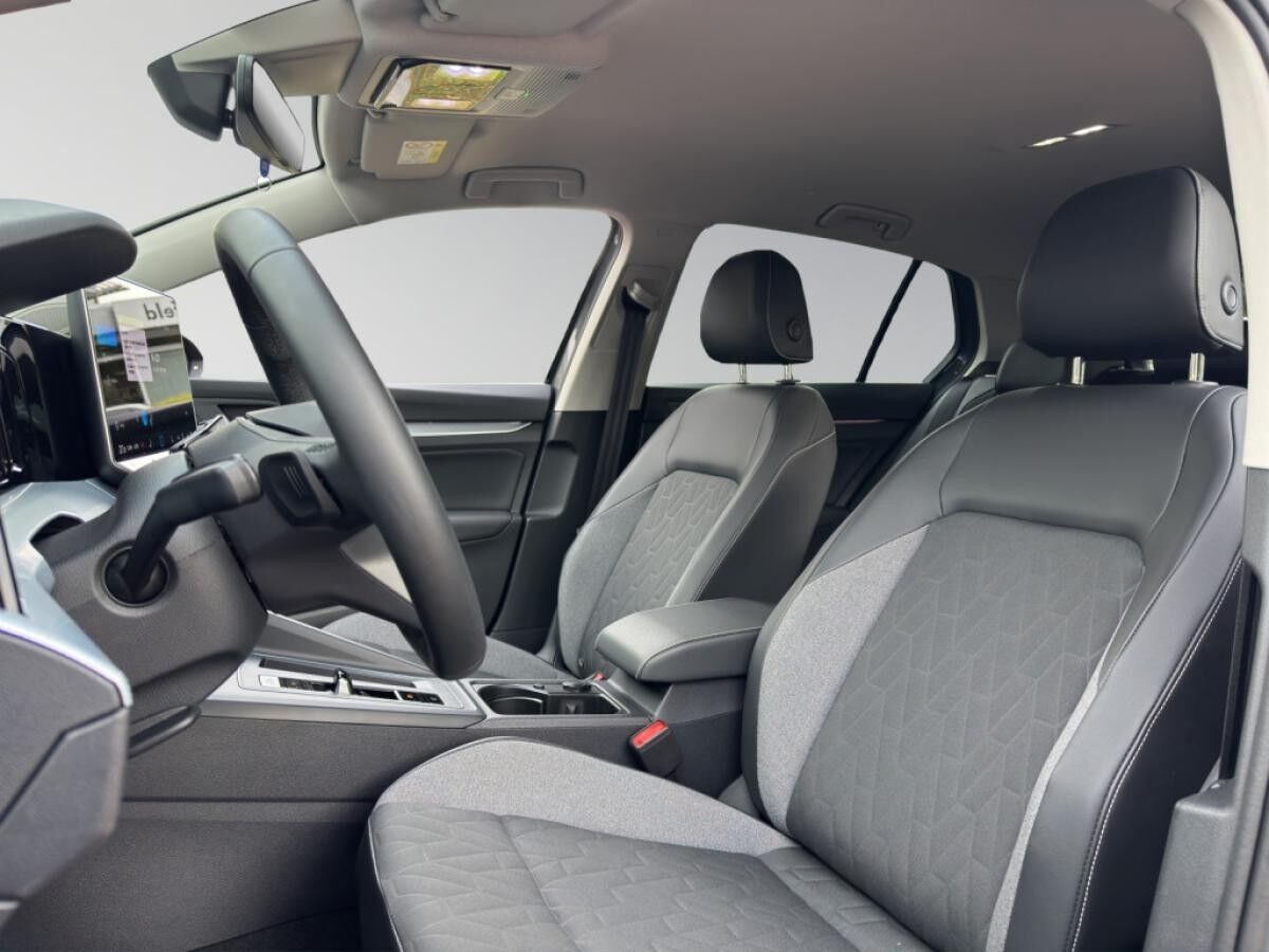 Volkswagen Golf VIII