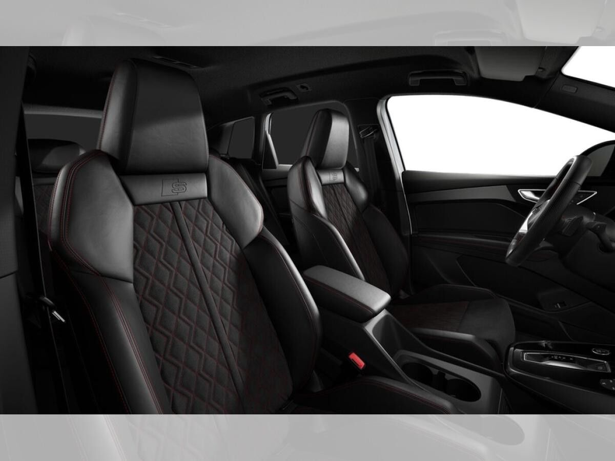 Audi Q4 e-tron 45 *S-line*Matrix*AHK*HuD*SONOS*RüKam*