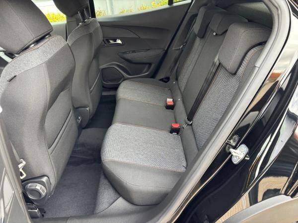 Peugeot 2008 E-2008 BUSINESS 156 11KW Charger+Navi+Kamera+SHZ