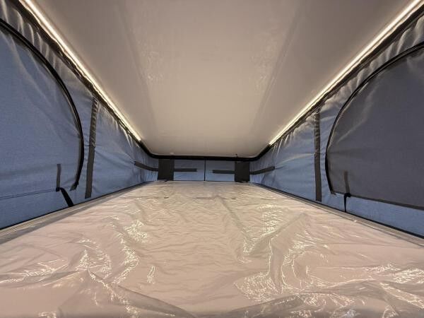 Renault Trafic 51FB Light #SOLAR #MARKISE