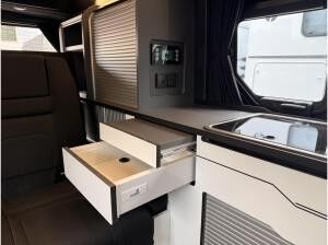 Renault Trafic 51FB Light #SOLAR #MARKISE