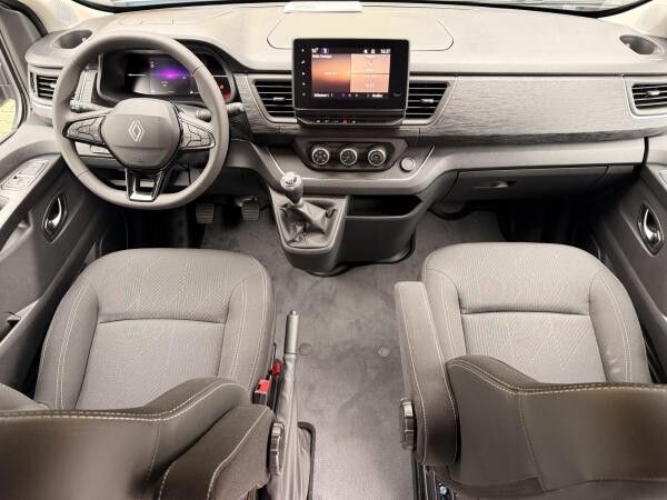 Renault Trafic 51FB Light #SOLAR #MARKISE