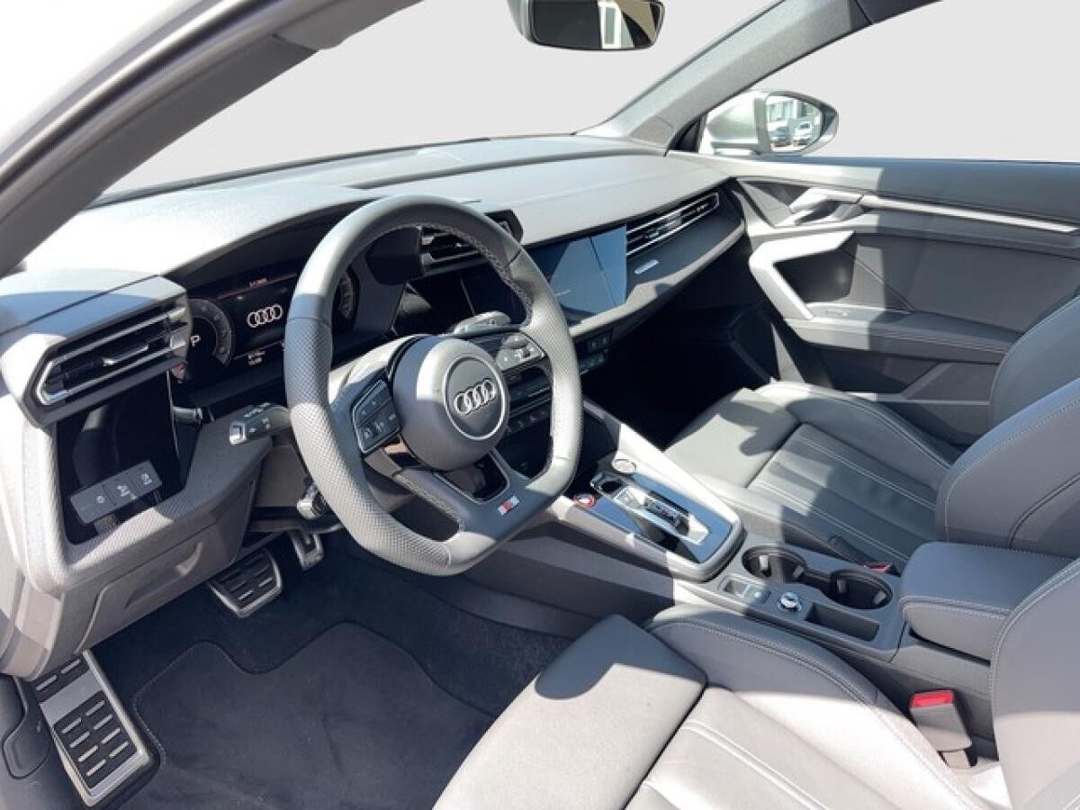 Audi S3 Sportback TFSI quattro S-tronic, LEDER, LED