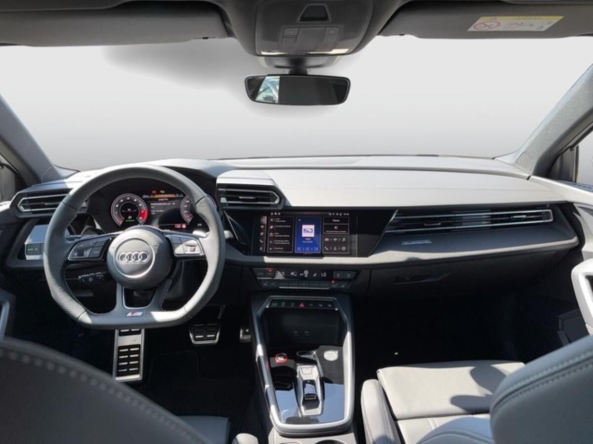 Audi S3 Sportback TFSI quattro S-tronic, LEDER, LED