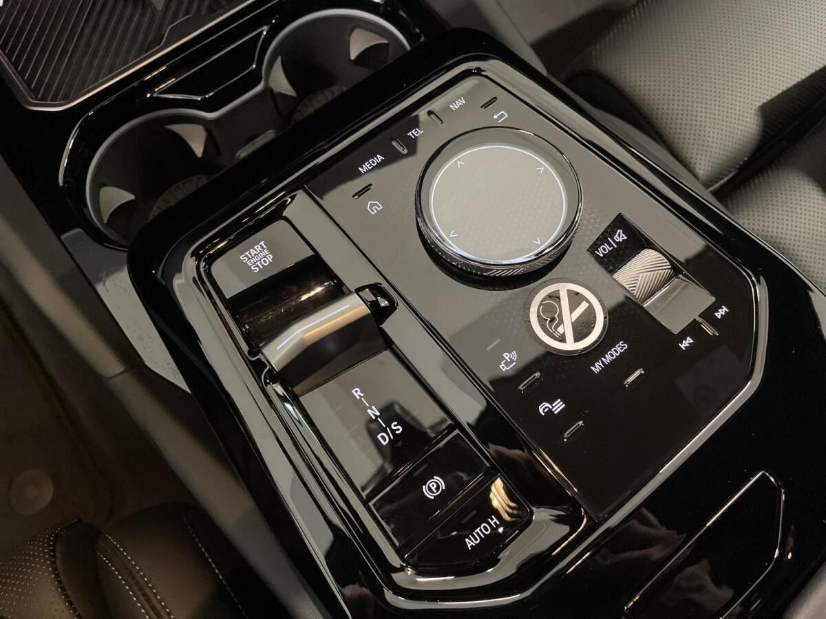 BMW 520 i Touring M Sport Standheizung AHK Harman/K