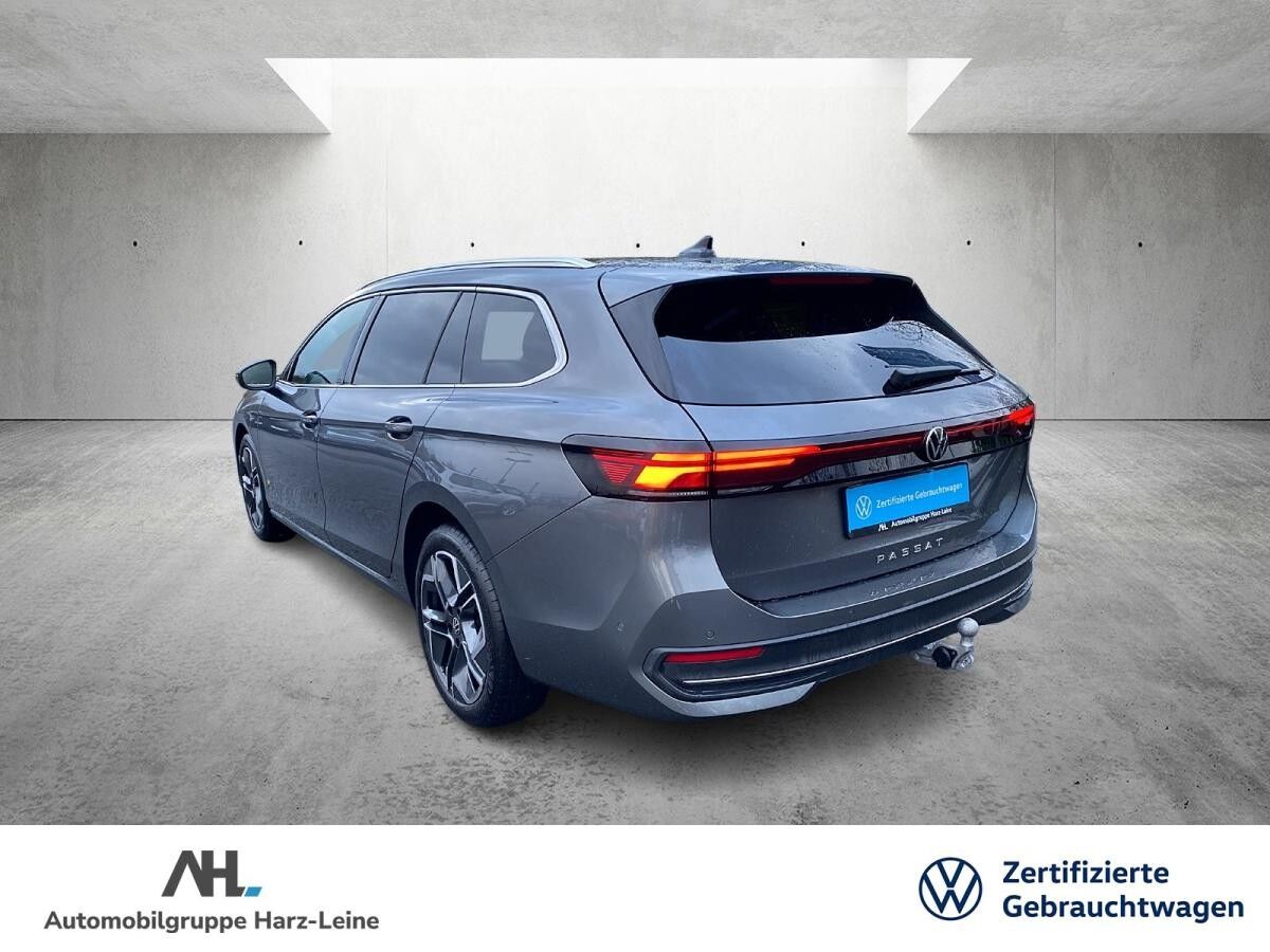 Volkswagen Passat Variant 2.0 TDI Business DSG AHK HuD ACC Navi Massage DCC Pro