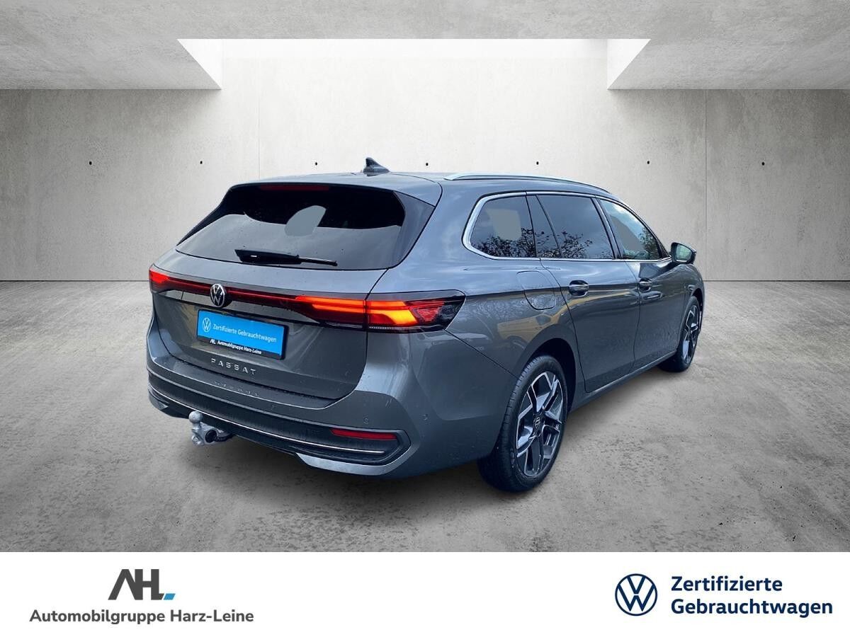 Volkswagen Passat Variant 2.0 TDI Business DSG AHK HuD ACC Navi Massage DCC Pro