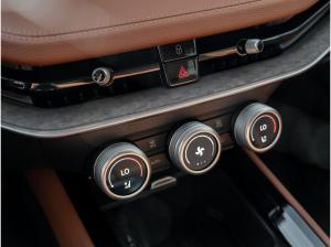 Skoda Superb Combi Selection 2.0 TDI DSG AHK Kam. LM