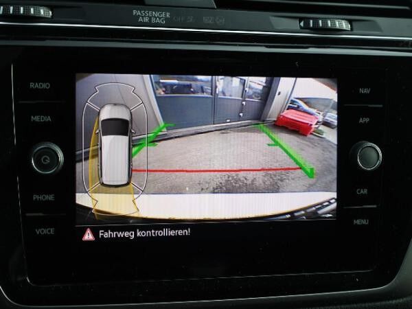 Volkswagen Touran 2.0TDI +TAXI+7-SITZER+3,99 ZINS