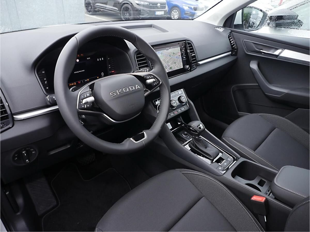 Skoda Karoq 1.5 TSI Tour DSG AHK Kessy Navi RüKa Sitzh