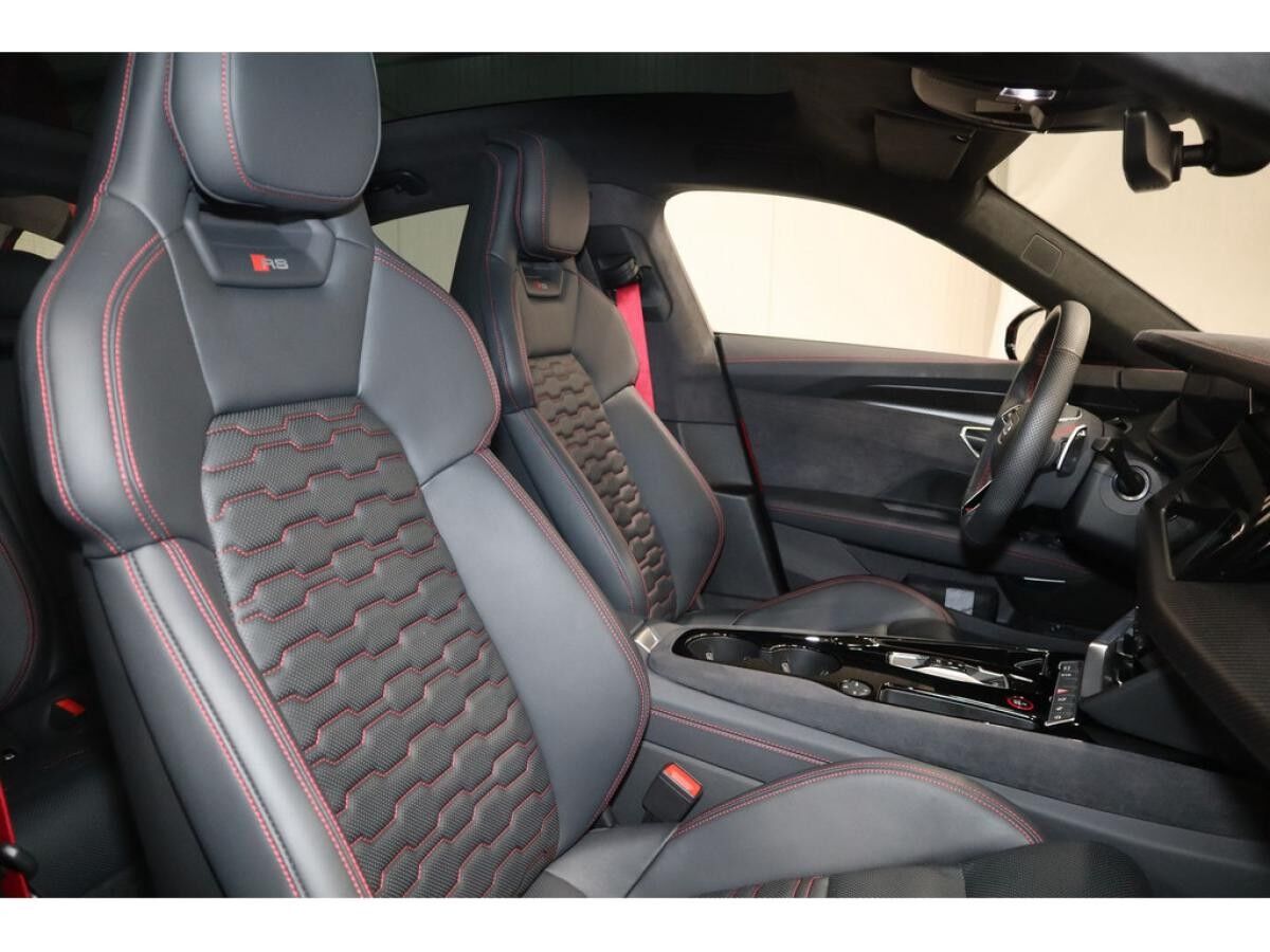 Audi RS e-tron GT quattro B&O*Pano*Matrix *