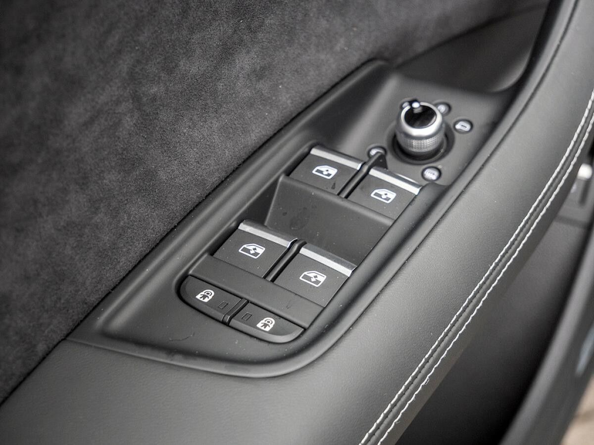 Audi Q7 SUV S line business TDI quattro