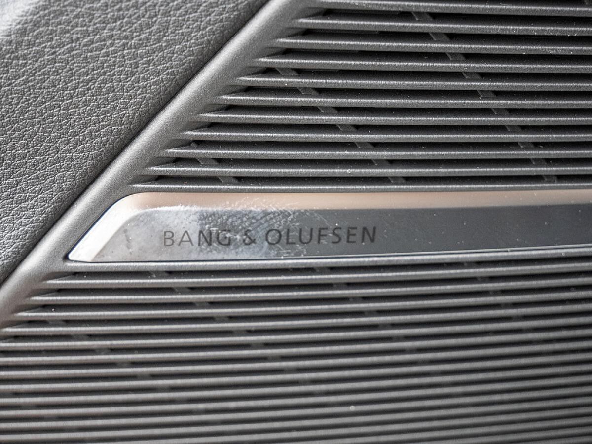 Audi Q7 SUV S line business TFSI e quattro