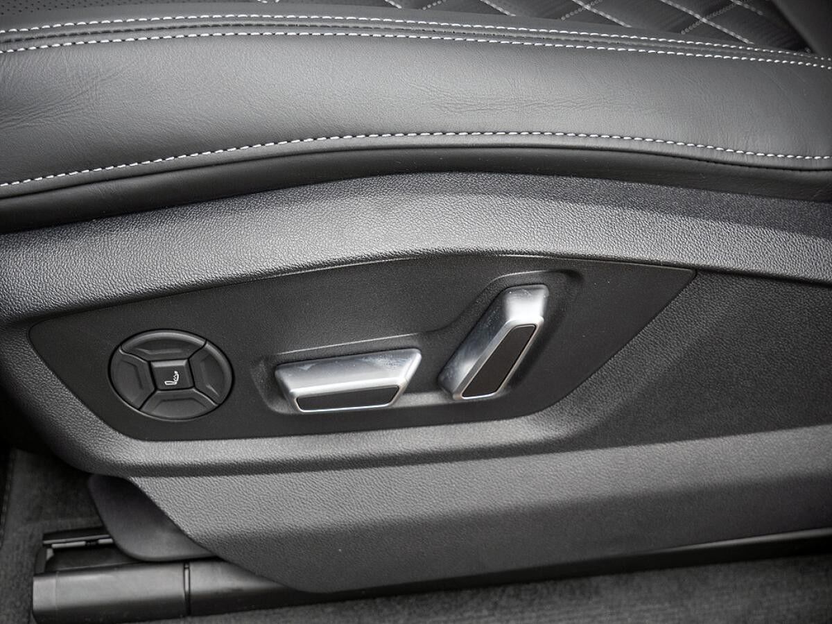 Audi Q7 SUV S line business TFSI e quattro