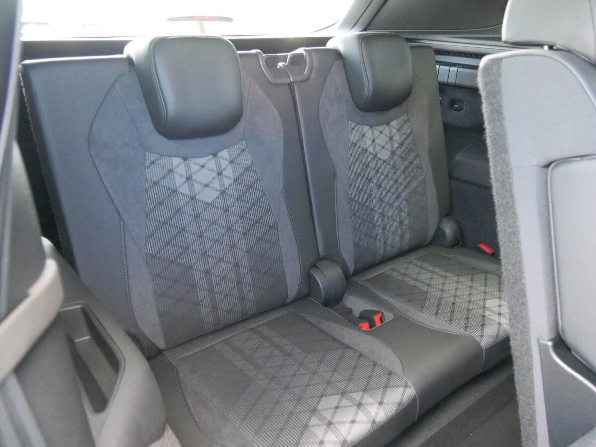 Volkswagen Tayron R-Line 2,0 l TDI SCR 4MOTION 7-Gang-Doppelkupplungsgetriebe DSG