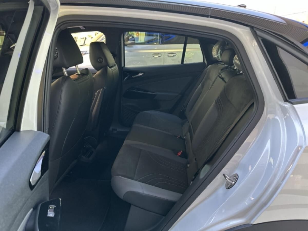 Volkswagen ID.5 Pro Energy 77 kWh AHK Navi IQ.Light el. Sitze