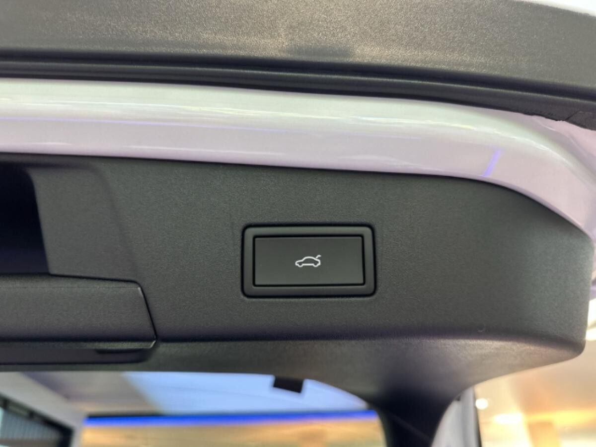 Volkswagen ID.5 Pro Energy 77 kWh AHK Navi IQ.Light el. Sitze