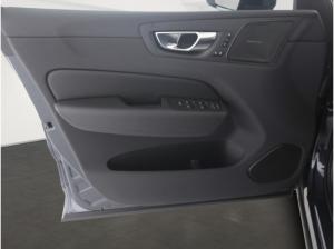 Volvo XC60 T6 Plus Dark Plug-In Hybrid AWD El. Panodach Navi Leder Digitales Cockpit