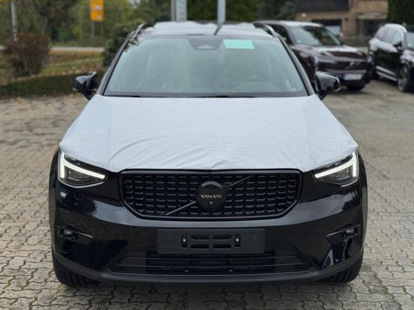 Volvo XC40 B3 B DKG ULTRA - BLACK EDITION - Inkl. Anhängerkupplung! - Sofort lieferbar