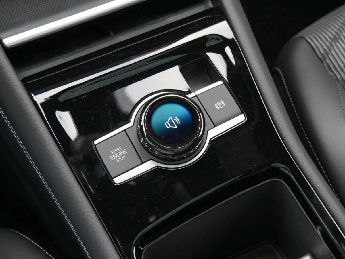 Volkswagen Tiguan R-Line 2,0TDI 4MOTION DSG Pano,AHK Lagerwagen !