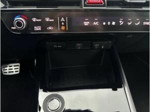 Kia Niro *Plug-in-Hybrid*Spirit*Glasdach*Techno*Relax*ACC*Schwarz*